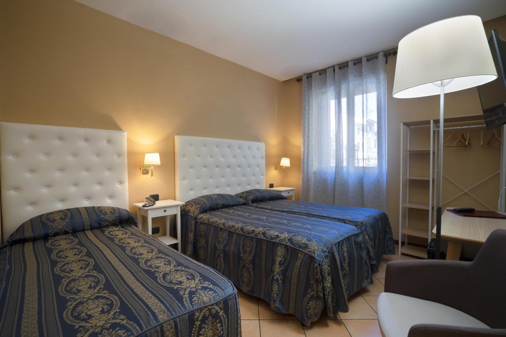 Bernardino Hotel 3*