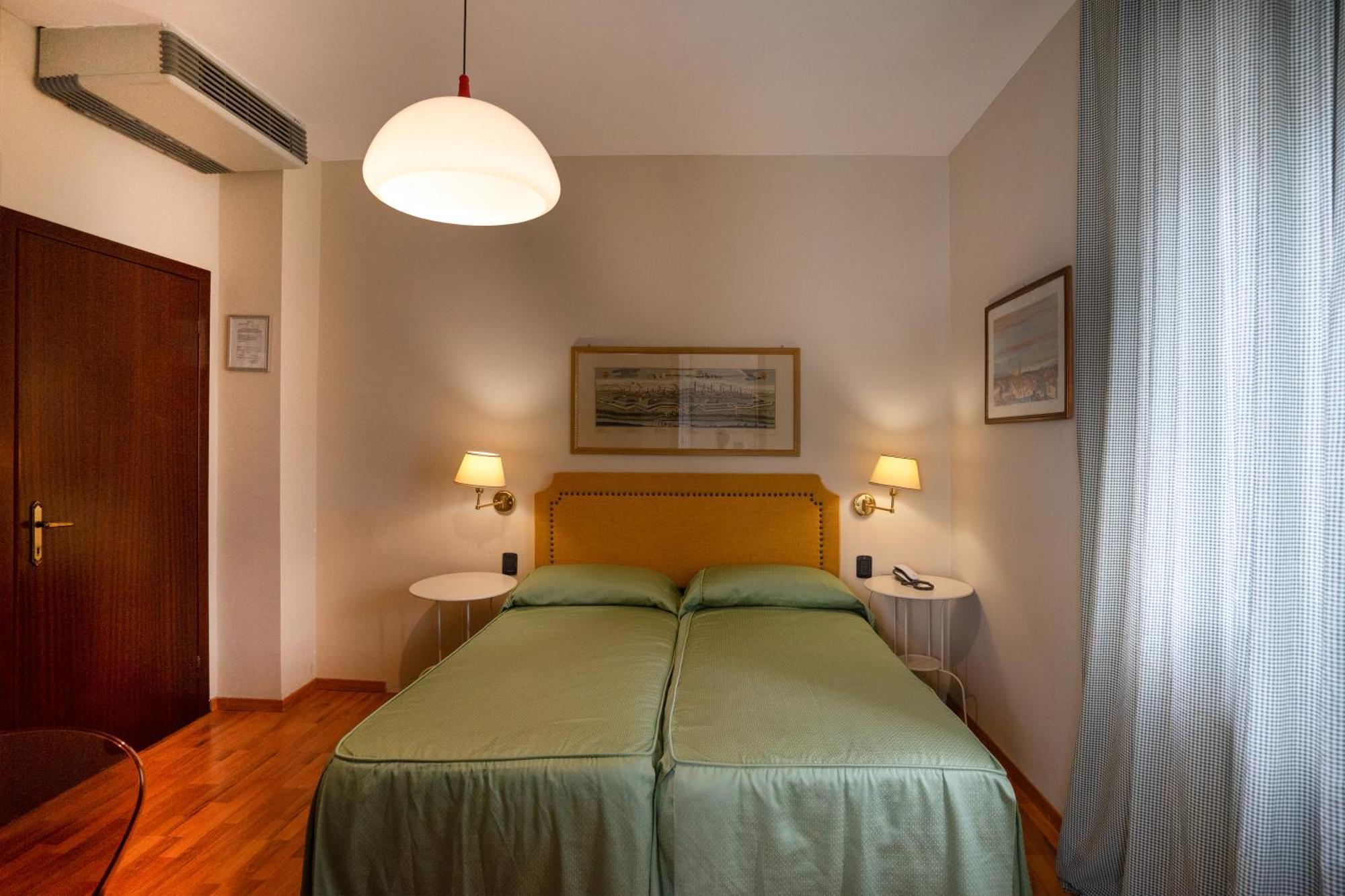 Hotel Bernardino Lucca